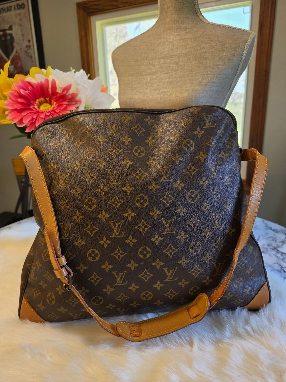 Louis Vuitton Monogram XL Travel Tote/weekender - Picture 7 of 14
